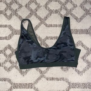 Gap fit sports bra. Used once!